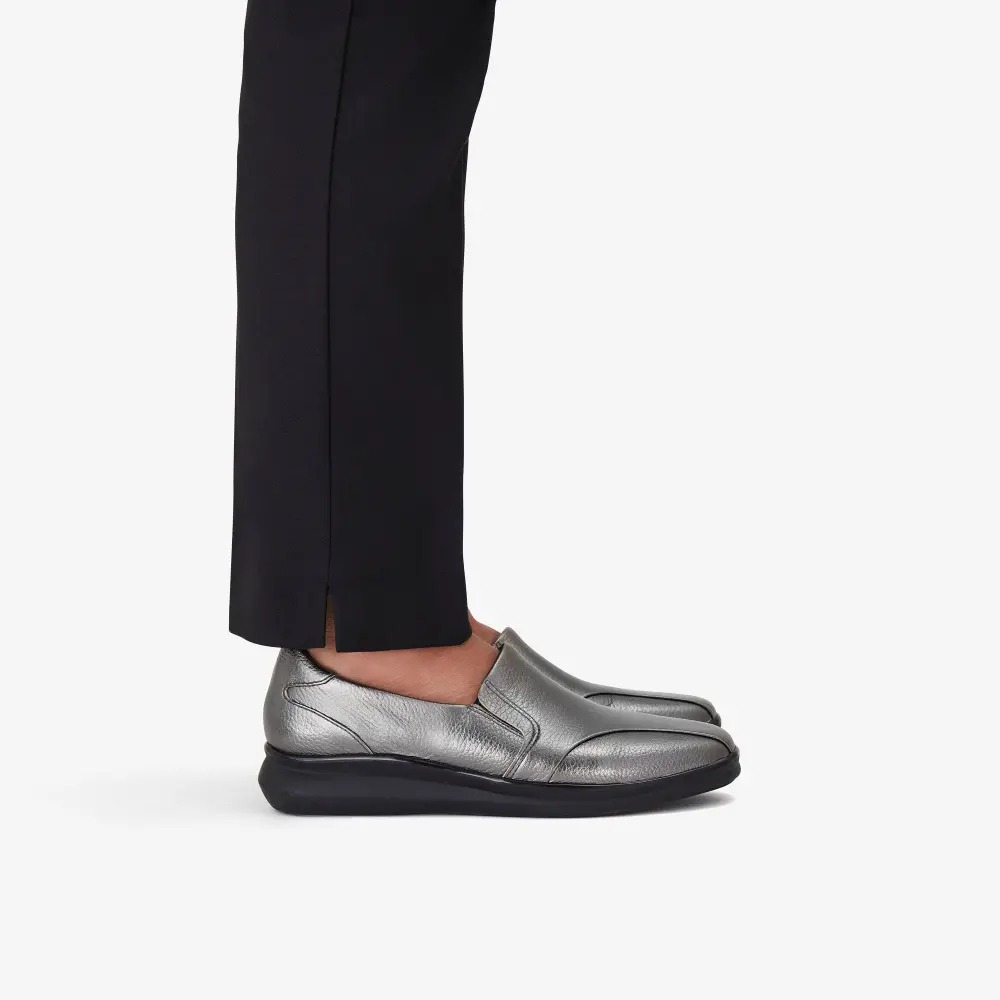Womens Lynell Edge Pewter Metallic Loafers online